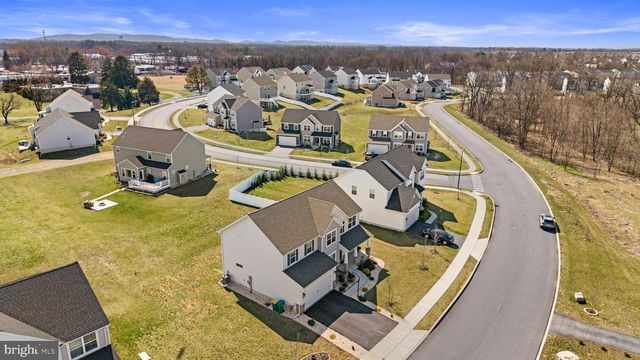 6320 NEHA DR, Mechanicsburg, PA 17050