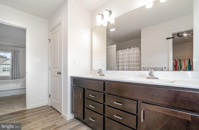 6320 NEHA DR, Mechanicsburg, PA 17050