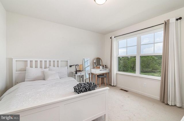 6320 NEHA DR, Mechanicsburg, PA 17050