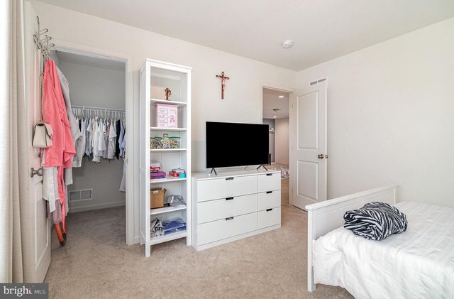 6320 NEHA DR, Mechanicsburg, PA 17050