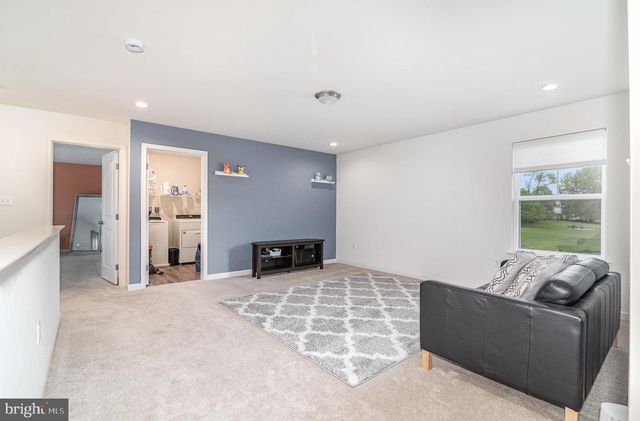 6320 NEHA DR, Mechanicsburg, PA 17050