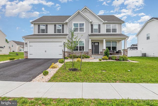 6320 NEHA DR, Mechanicsburg, PA 17050