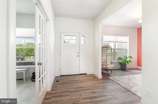 6320 NEHA DR, Mechanicsburg, PA 17050