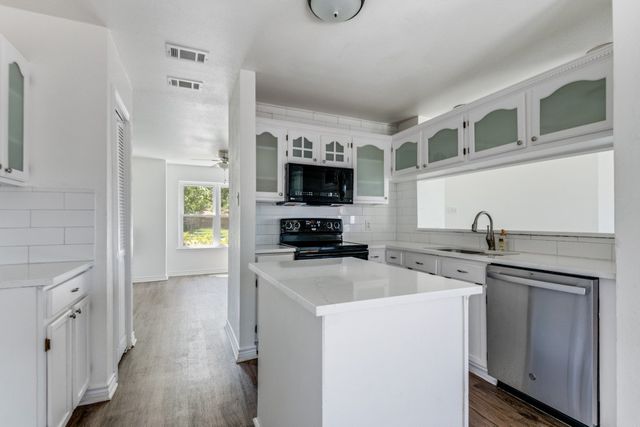 8029 Rice Drive, Rowlett, TX 75088