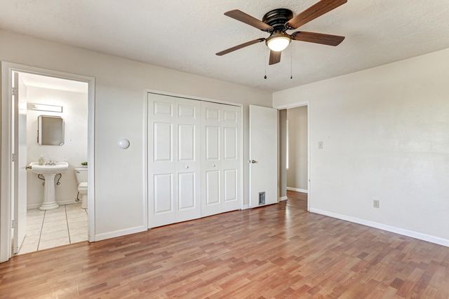 835 Ivory Road SE, Rio Rancho, NM 87124