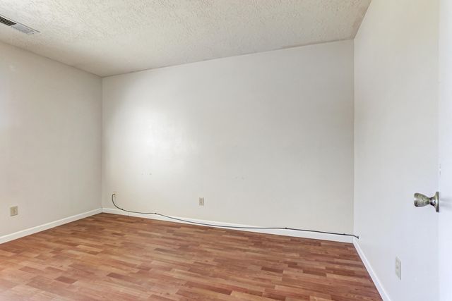835 Ivory Road SE, Rio Rancho, NM 87124