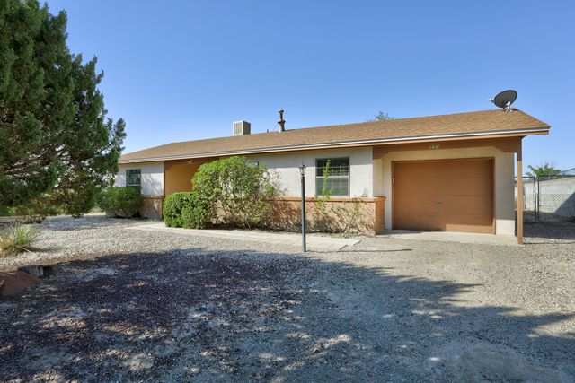 835 Ivory Road SE, Rio Rancho, NM 87124