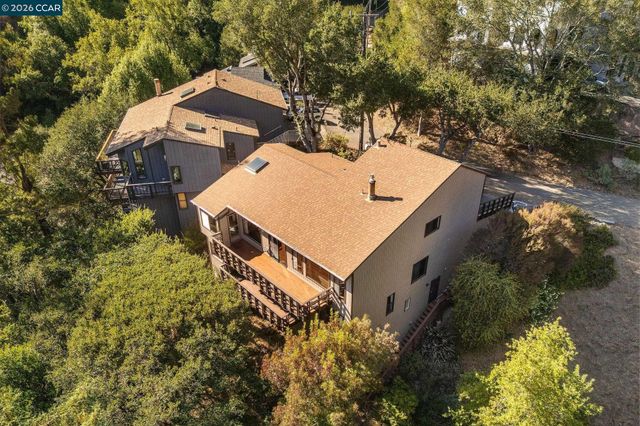 7160 Thorndale Dr, Oakland, CA 94611