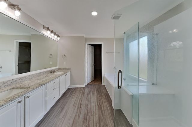 18706 Woodglen Shadows Drive, Humble, TX 77346