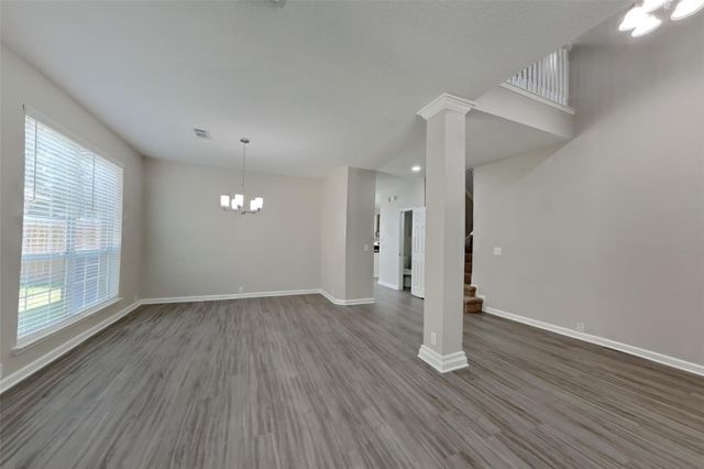 18706 Woodglen Shadows Drive, Humble, TX 77346