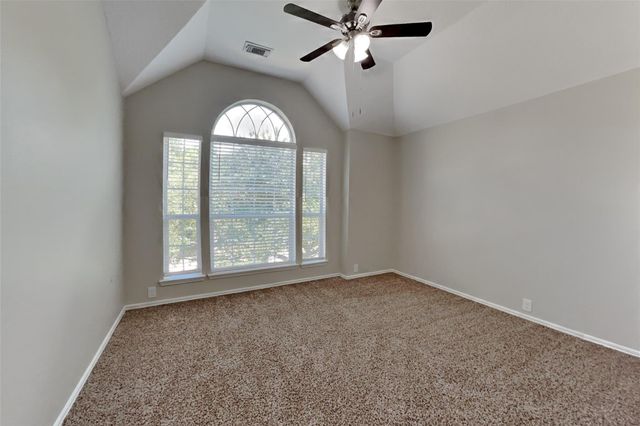 18706 Woodglen Shadows Drive, Humble, TX 77346