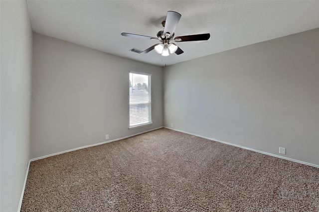 18706 Woodglen Shadows Drive, Humble, TX 77346