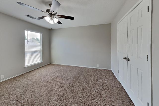 18706 Woodglen Shadows Drive, Humble, TX 77346