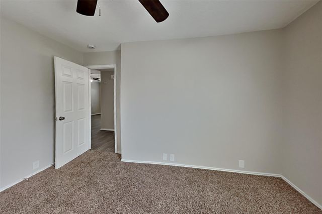 18706 Woodglen Shadows Drive, Humble, TX 77346