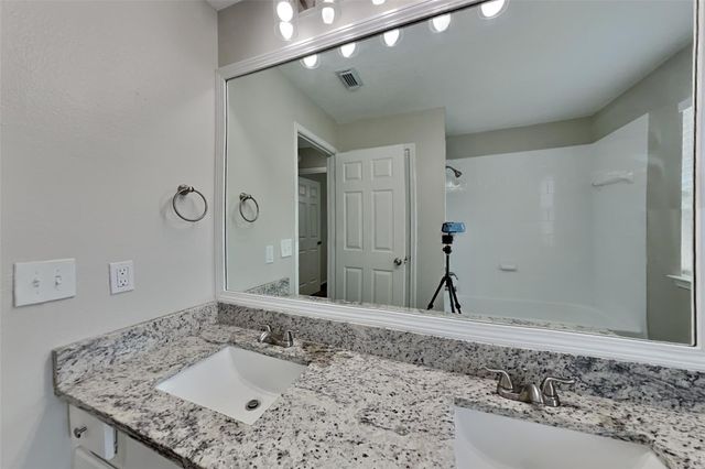 18706 Woodglen Shadows Drive, Humble, TX 77346