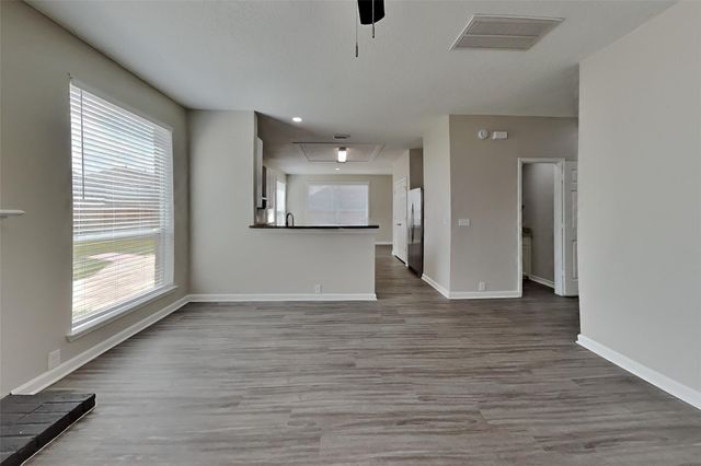 18706 Woodglen Shadows Drive, Humble, TX 77346