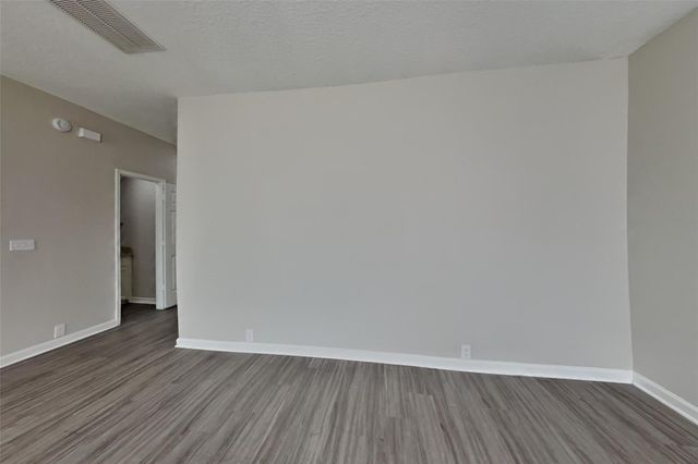 18706 Woodglen Shadows Drive, Humble, TX 77346