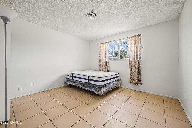 6812 N 65TH Avenue, Glendale, AZ 85301