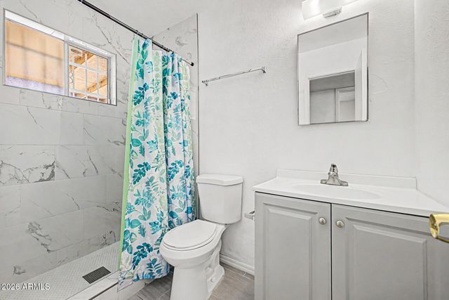 6812 N 65TH Avenue, Glendale, AZ 85301