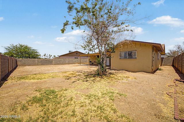 6812 N 65TH Avenue, Glendale, AZ 85301