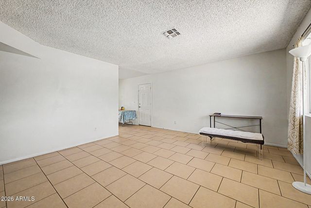 6812 N 65TH Avenue, Glendale, AZ 85301