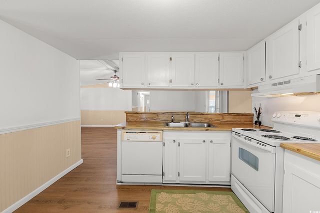 22 Crooked Island Circle, Murrells Inlet, SC 29576