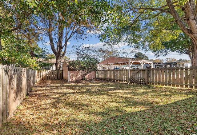 22 Crooked Island Circle, Murrells Inlet, SC 29576