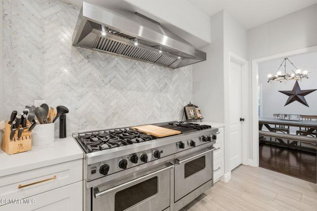 1868 Crystal View Circle, Thousand Oaks, CA 91320