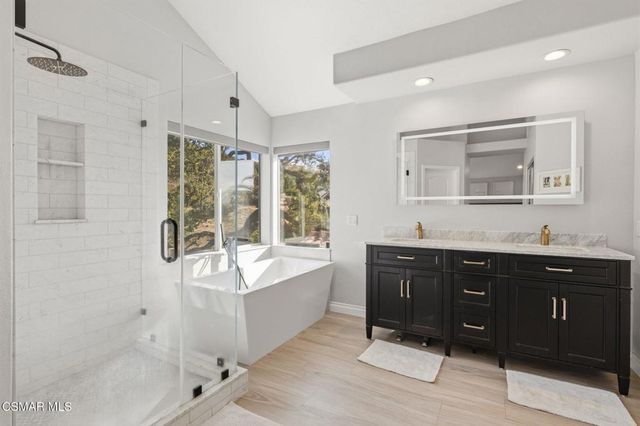 1868 Crystal View Circle, Thousand Oaks, CA 91320
