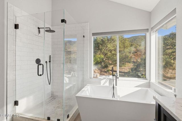 1868 Crystal View Circle, Thousand Oaks, CA 91320