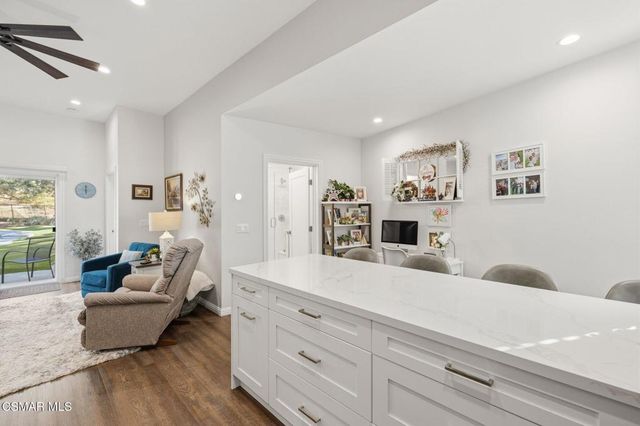 1868 Crystal View Circle, Thousand Oaks, CA 91320