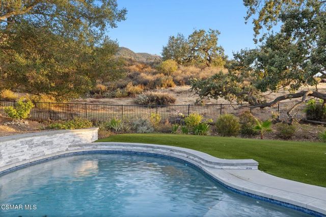 1868 Crystal View Circle, Thousand Oaks, CA 91320