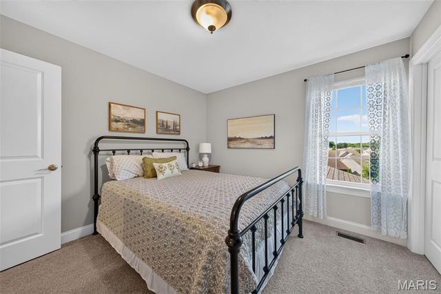 27 Country Pines Court, Lake St Louis, MO 63367