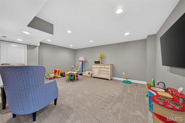 27 Country Pines Court, Lake St Louis, MO 63367