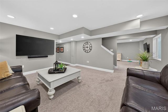 27 Country Pines Court, Lake St Louis, MO 63367