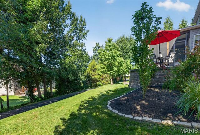 27 Country Pines Court, Lake St Louis, MO 63367