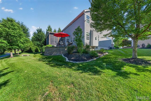 27 Country Pines Court, Lake St Louis, MO 63367