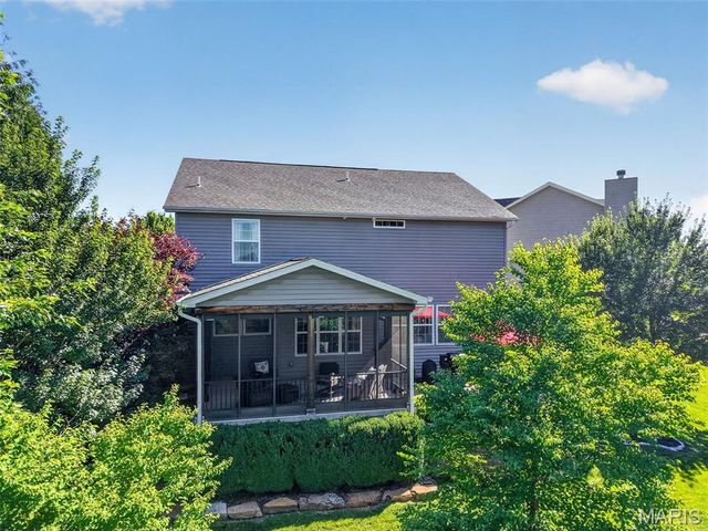 27 Country Pines Court, Lake St Louis, MO 63367