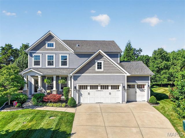 27 Country Pines Court, Lake St Louis, MO 63367