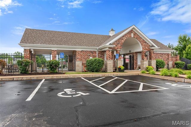 27 Country Pines Court, Lake St Louis, MO 63367