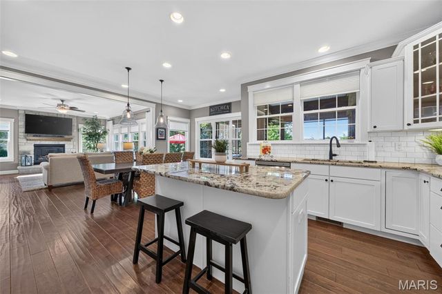 27 Country Pines Court, Lake St Louis, MO 63367