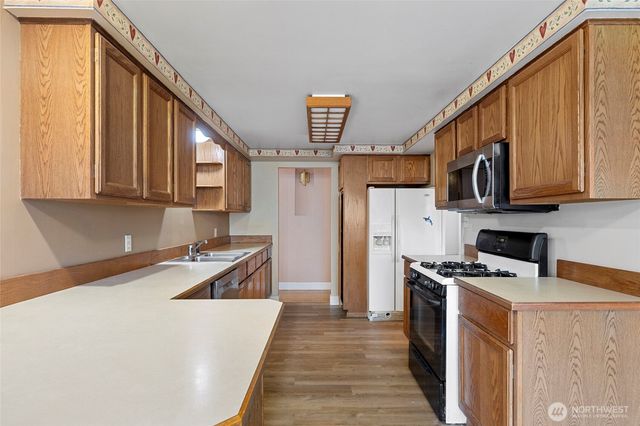 1808 S 14th Street, Mount Vernon, WA 98274