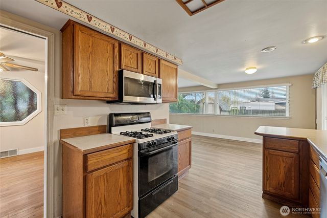 1808 S 14th Street, Mount Vernon, WA 98274