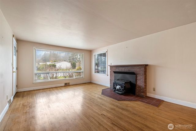 1808 S 14th Street, Mount Vernon, WA 98274