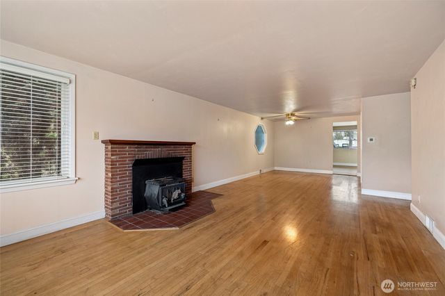 1808 S 14th Street, Mount Vernon, WA 98274