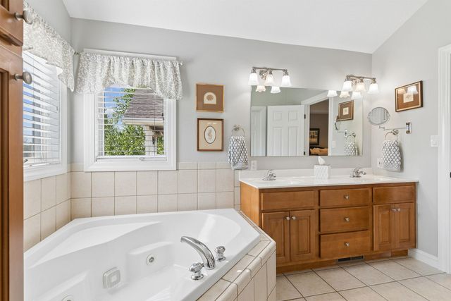 4116 Maryhill Drive, Cedar Falls, IA 50613