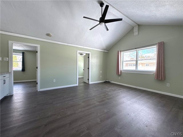 21990 Admirals, Le Ray, NY 13601