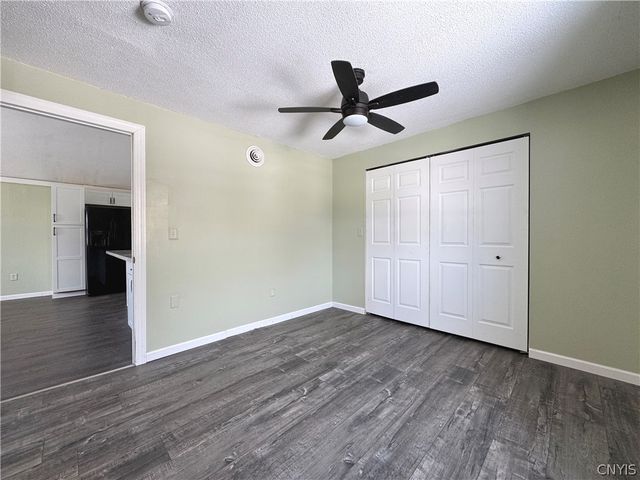 21990 Admirals, Le Ray, NY 13601