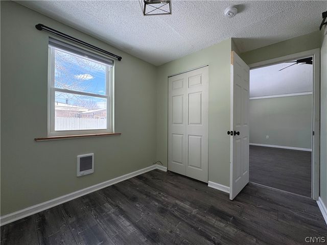 21990 Admirals, Le Ray, NY 13601