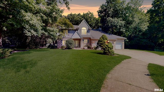 105 FLEUR DE LIS Court, East Peoria, IL 61611